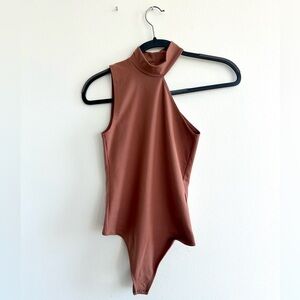 abercrombie mauve / pink asymmetric high neck bodysuit women’s xs